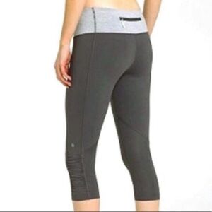 Lululemon Gray Ruched Crops Size 4‎ Leggings​​​